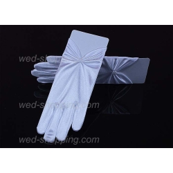 Ensimmäinen ehtoollinen hansikkaat