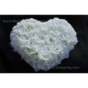 Suuri sydän ruusuja