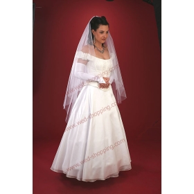 Pitkä huntu Morsiamelle