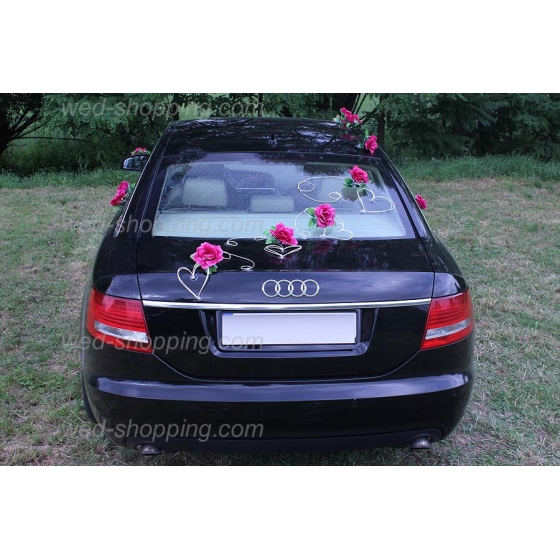 Hääauton koristelu Bourgogne ruusut