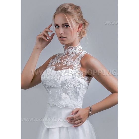 Pitsinen yläosa häät takana nappikiinnitys