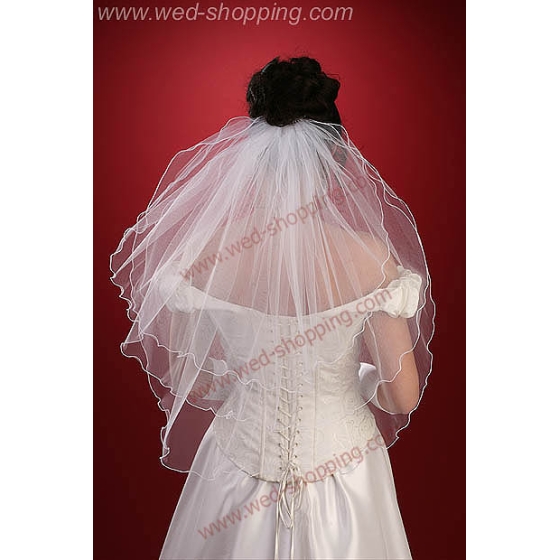 Huntu 3-kerrosta Kantattu ompelemalla