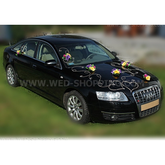 Kunniamerkki hääauto violetti-keltainen-viininpunainen ruusuja