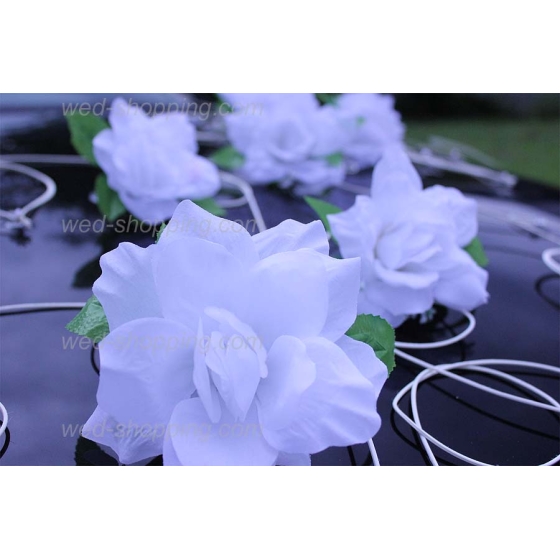 Koristelu hääauto Valkoiset ruusut ja sydän