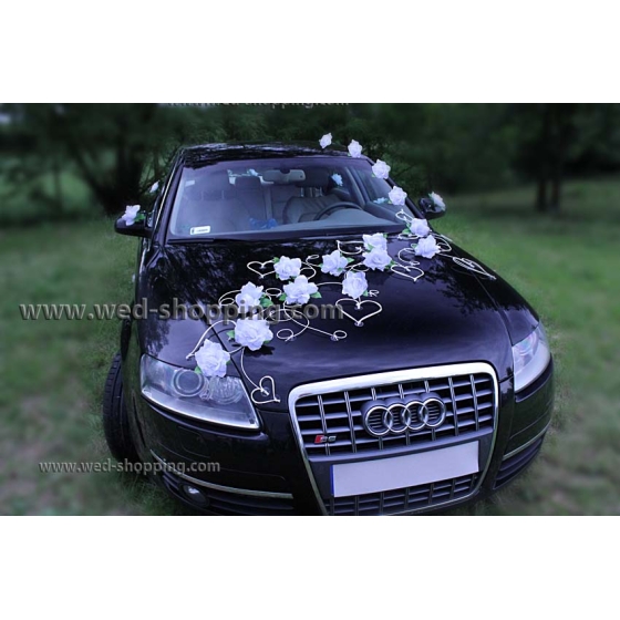 Koristelu hääauto norsunluu ruusut ja sydän