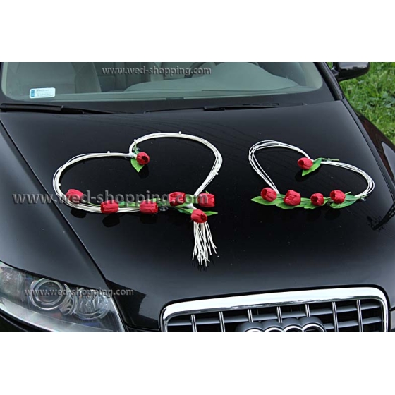Kunniamerkki häät auto punaisia ​​tulppaaneja