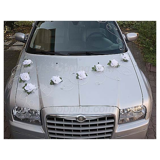 Kunniamerkki hääauto valkoinen kukat