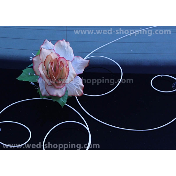 Kunniamerkki hääauto Salmon ruusut