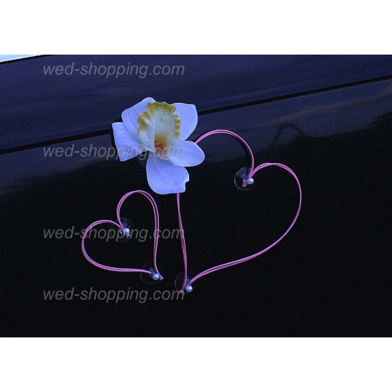 Vaaleanpunainen sydän valkoinen orkideat häät auto