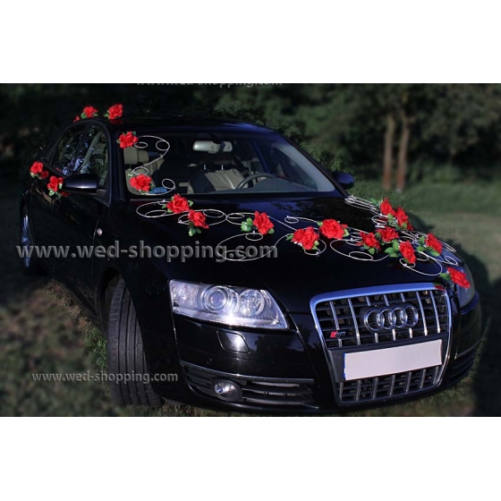 Kunniamerkki punaiset ruusut hääauto