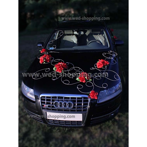 Kunniamerkki punaiset ruusut hääauto