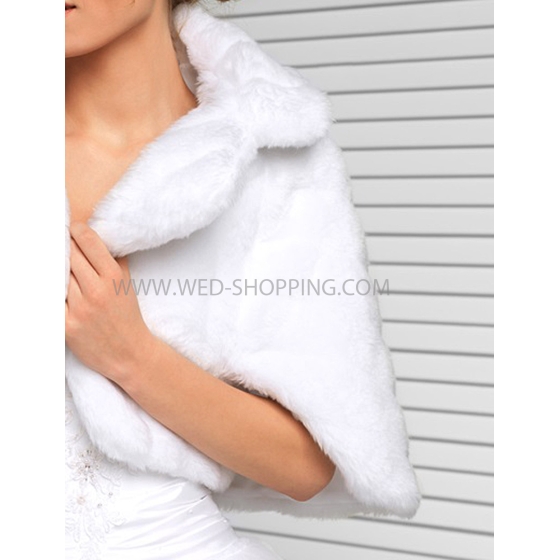 Kauluksellinen keeppi hihat tekoturkiksia