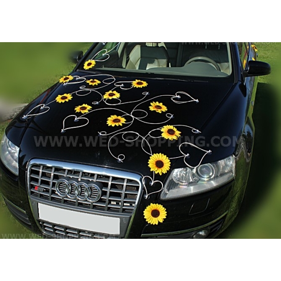 Koristelu hääauto auringonkukat