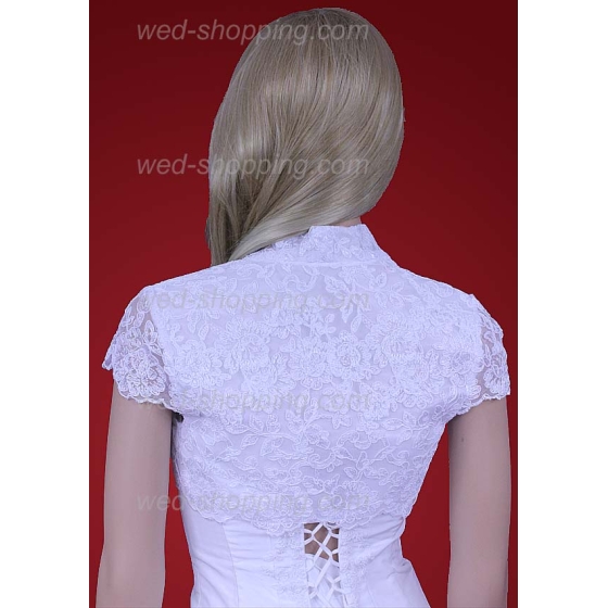 Bolero satiinia pitsi