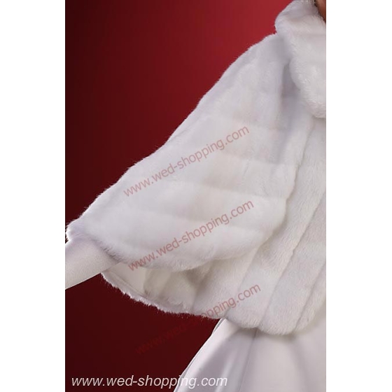 Kauluksellinen keeppi hihat tekoturkiksia