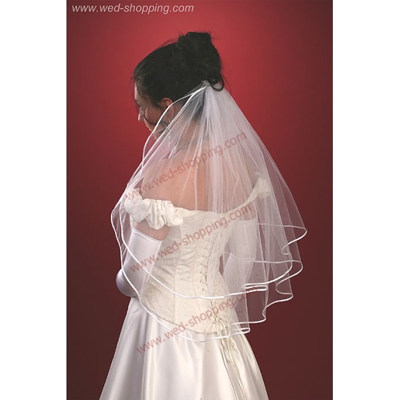 Morsius Huntu satiininauhalla  Pituus 70 cm