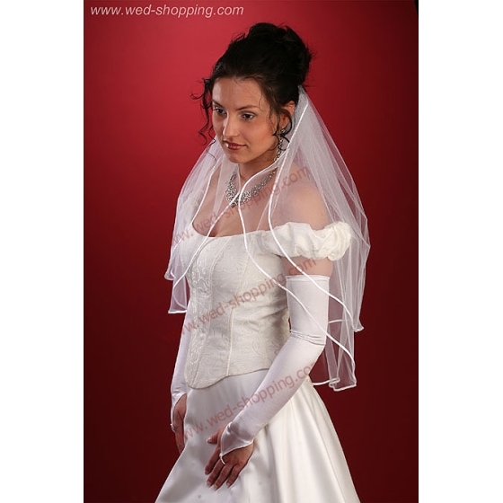 Morsius Huntu satiininauhalla  Pituus 70 cm