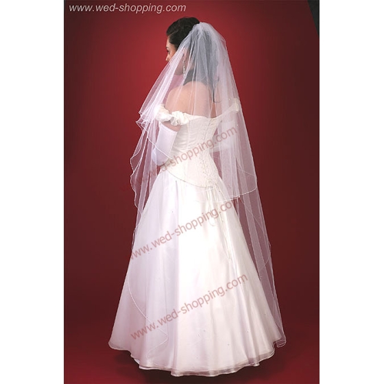 Swarovskin kristallein somistettu pitkä huntu