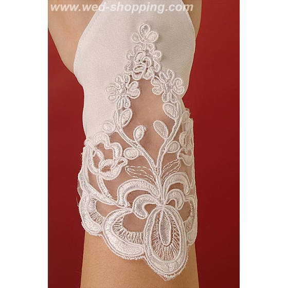 Sormettomista morsiamen käsineet