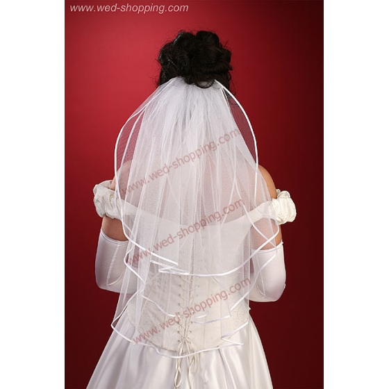 Huntu 3-kerrosta  Satiinikanttaus