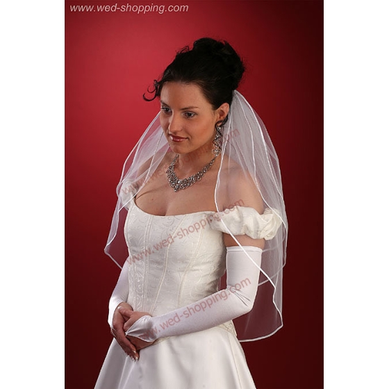 Huntu 3-kerrosta  Satiinikanttaus