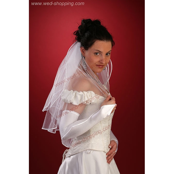 Huntu 3-kerrosta  Satiinikanttaus