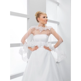 Cape de mariee en tulle avec dentelle