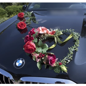 Grand cœur floral Zara pour voiture de mariage