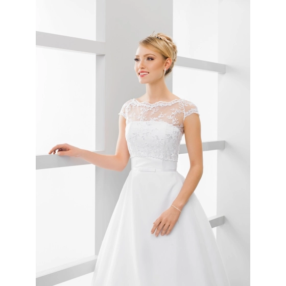 Boléro mariage en dentelle avec paillettes manches courtes