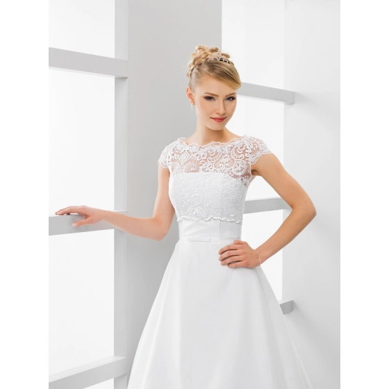 Boléro mariage en dentelle manches cortes Fermeture dos en boutons