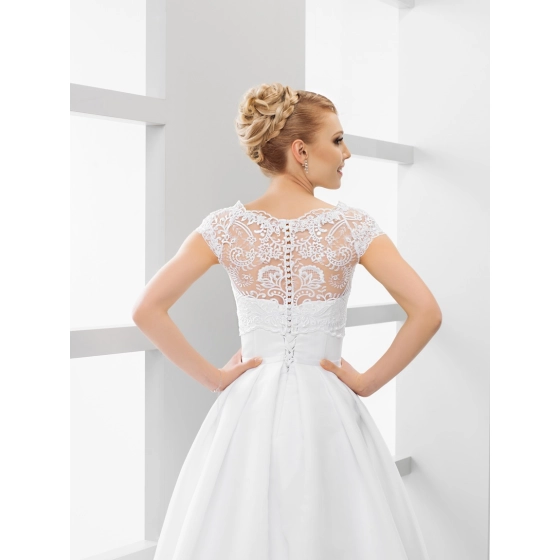 Boléro mariage en dentelle manches cortes Fermeture dos en boutons