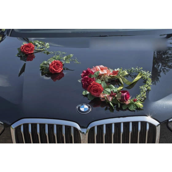 Grand cœur floral Zara pour voiture de mariage